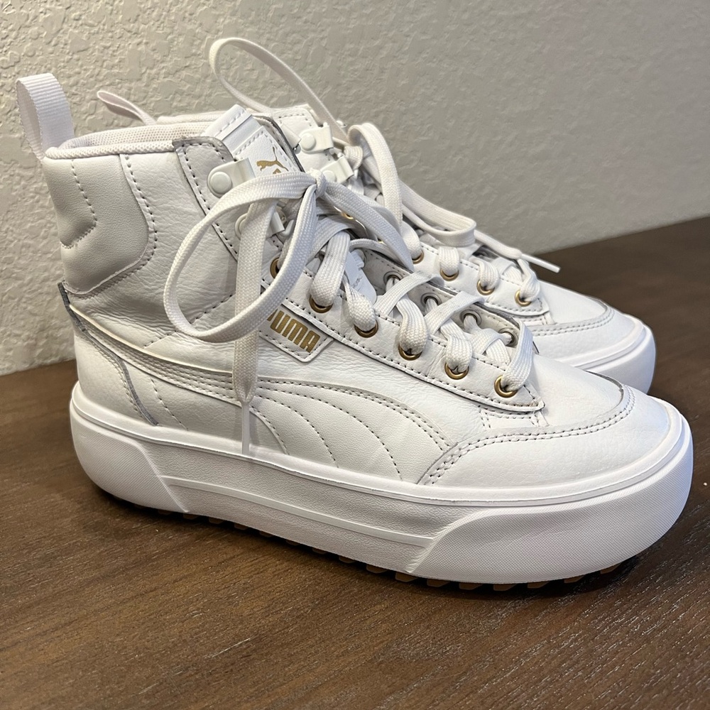 SOLD Puma Women's Kaia Mid high top Platform white lace up Sneakers shoes size 6 - Picture 1 of 9
